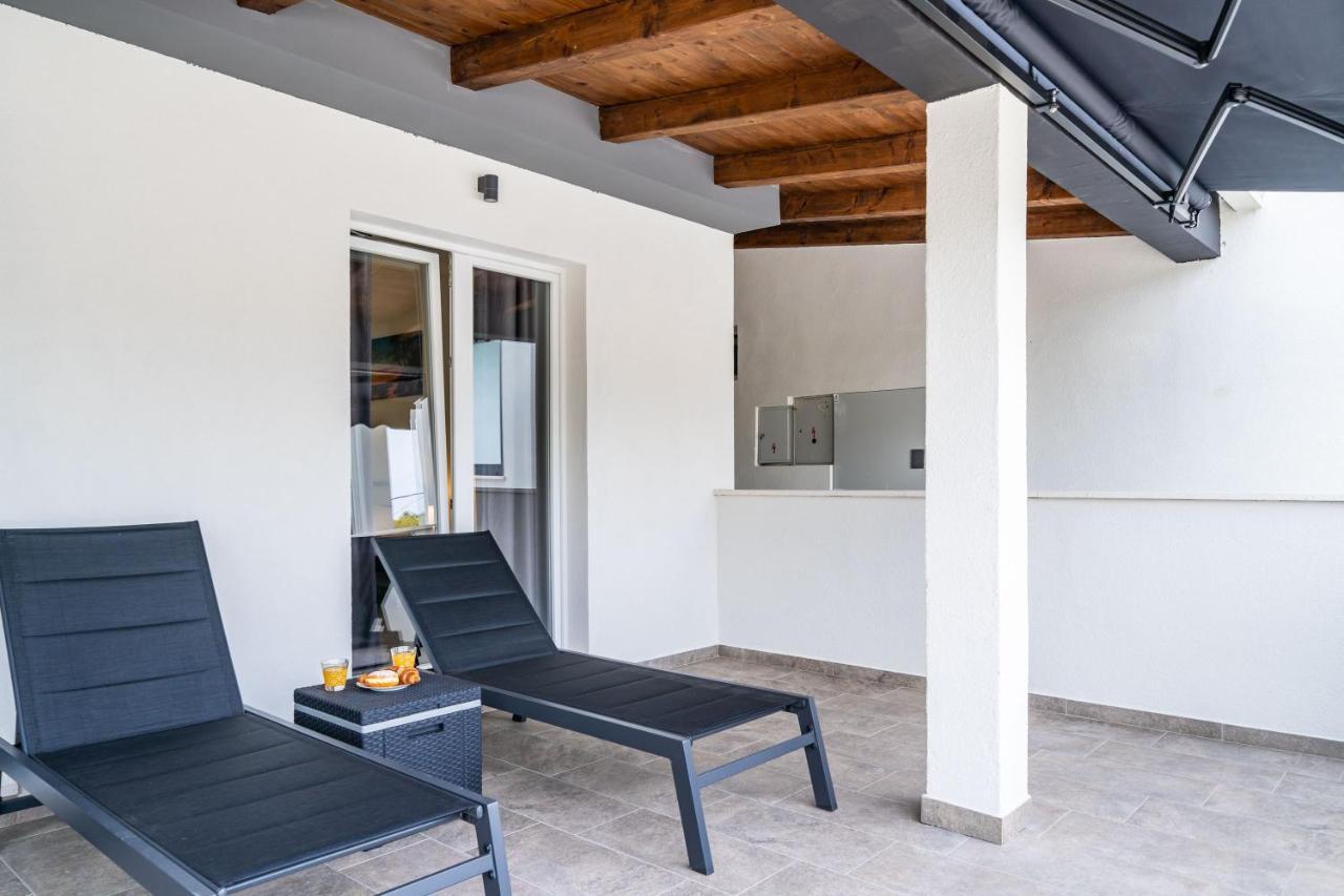 Hidden Gem Apartment Molunat Exterior photo