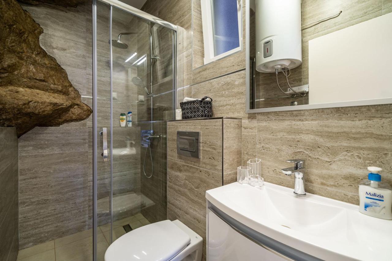 Hidden Gem Apartment Molunat Exterior photo